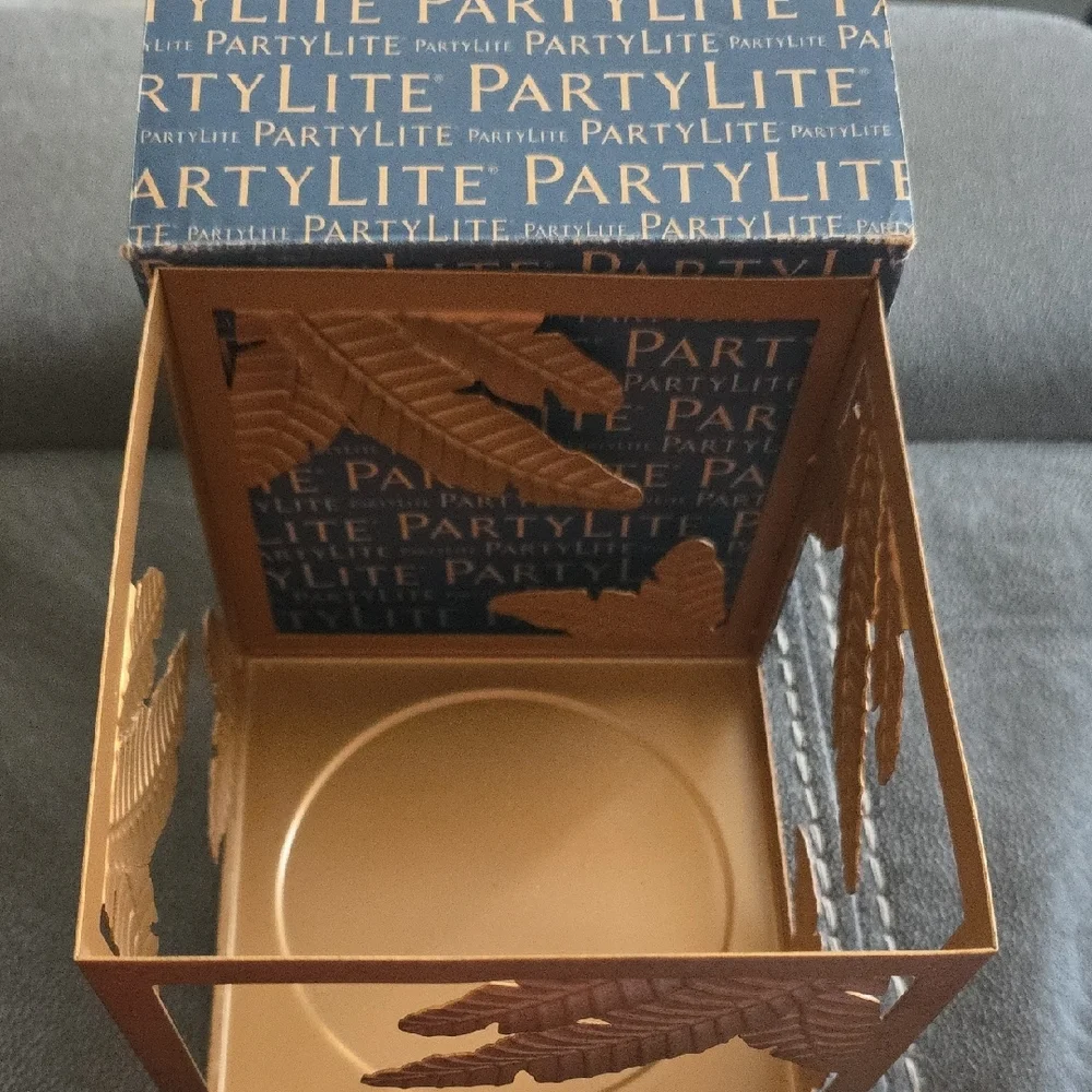 PartyLite Bronze Leaf Candle Holder